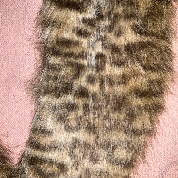 Karen Kane Lifestyle XL Rose Color Cardigan With Detachable Faux Fur Collar - Picture 10 of 17